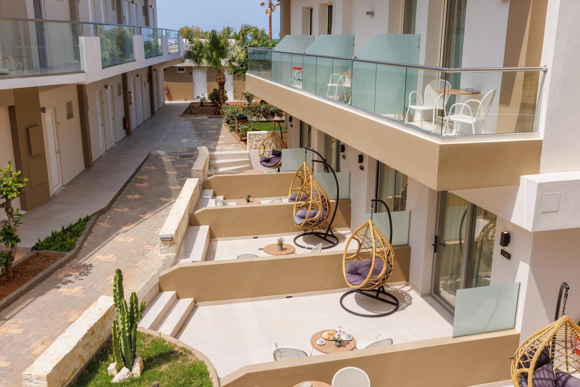 Malia Bay Beach Hotel & Bungalows المظهر الخارجي الصورة