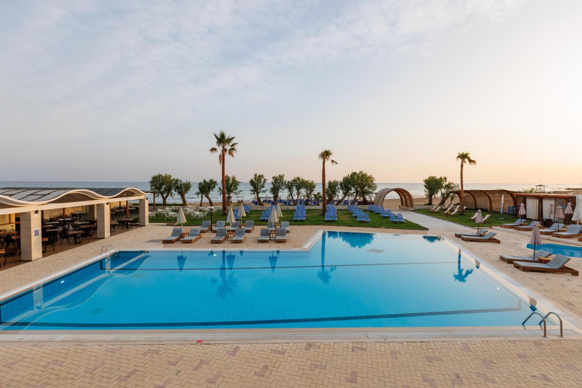 Malia Bay Beach Hotel & Bungalows المظهر الخارجي الصورة