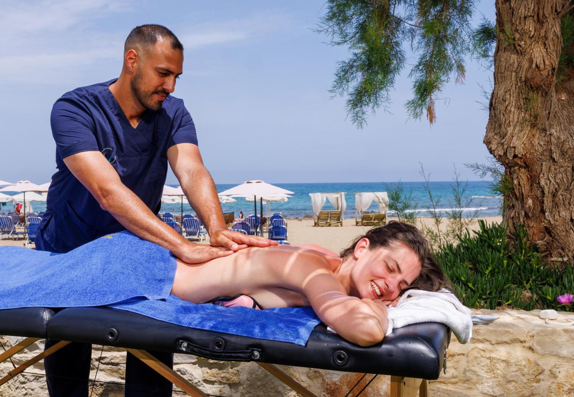 Malia Bay Beach Hotel & Bungalows المظهر الخارجي الصورة