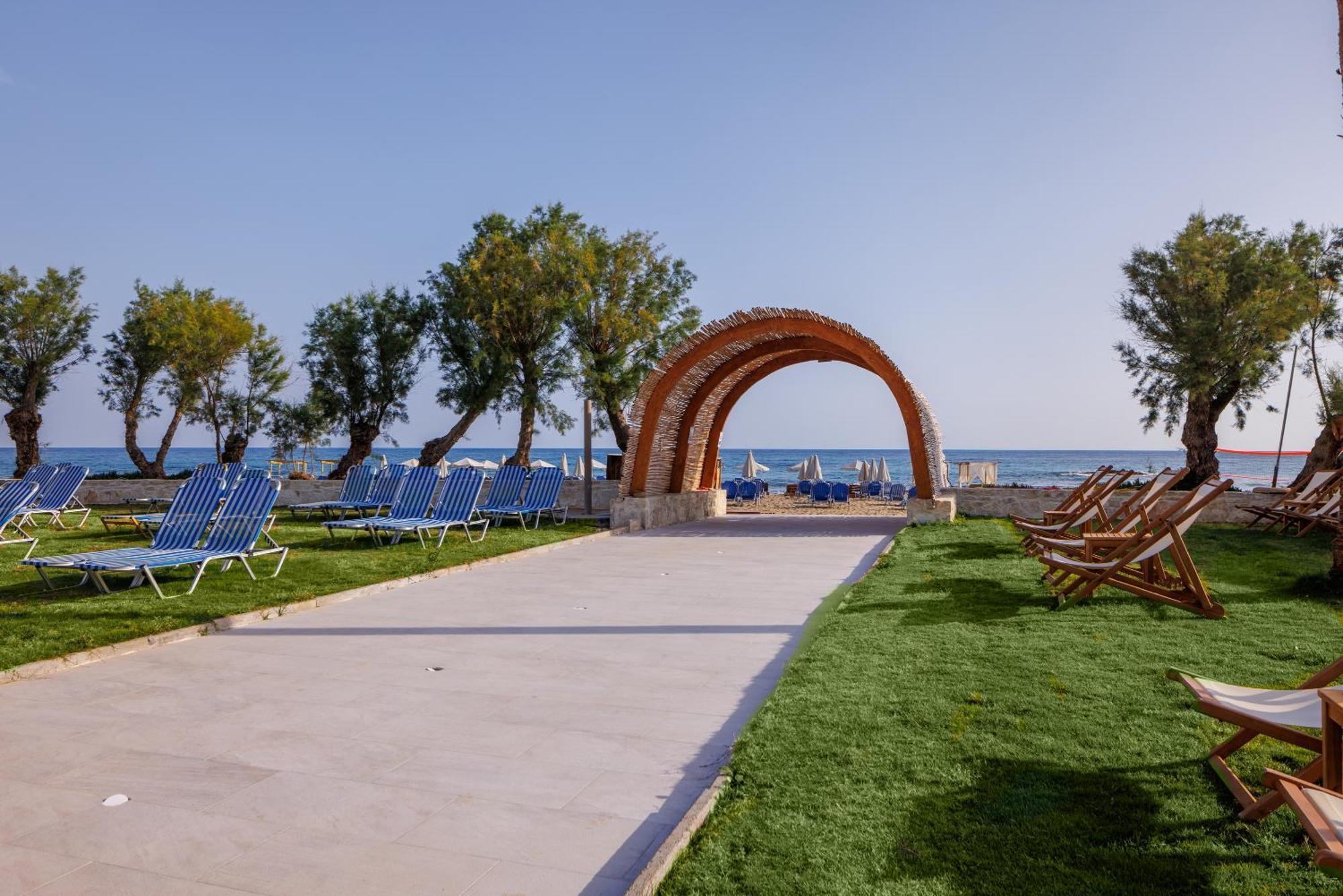 Malia Bay Beach Hotel & Bungalows المظهر الخارجي الصورة